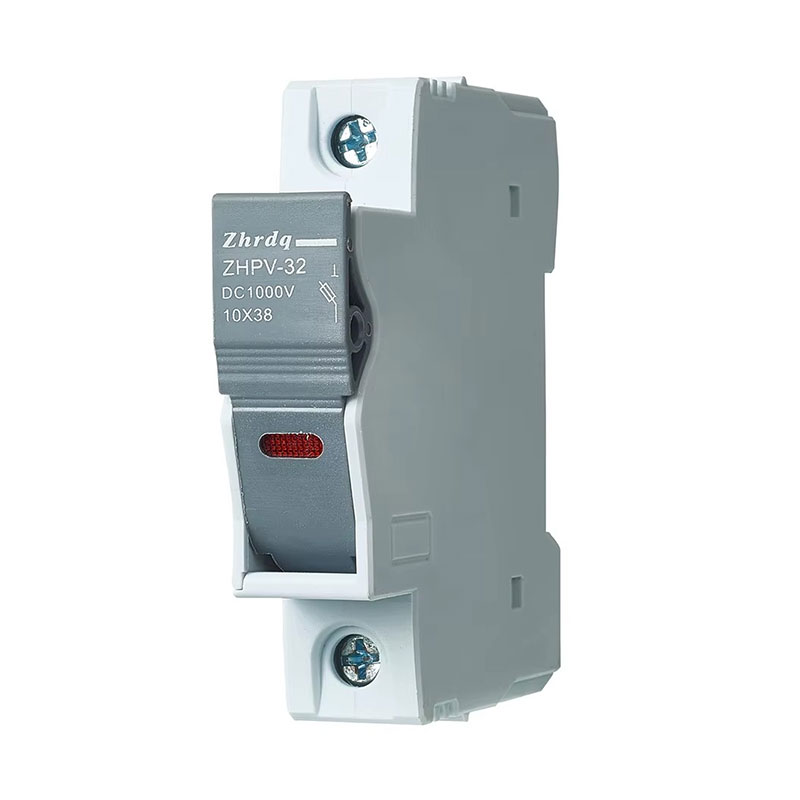 Dlaczego bezpiecznik fotowoltaiczny jest niezbędny w systemach energii słonecznej?