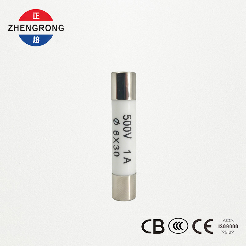 Wysokiej jakości bezpieczniki 6*30mm R058 1A dla międzynarodowych dystrybutorów
